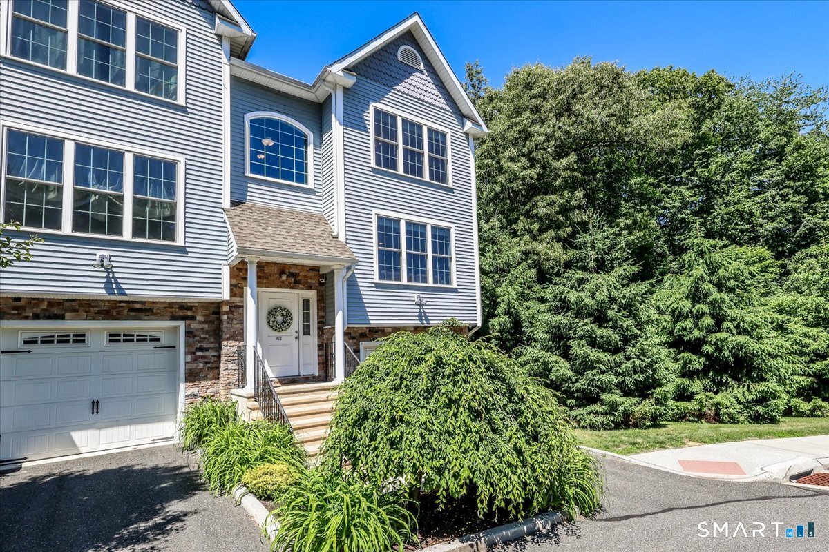 41 Short Oak Drive 41