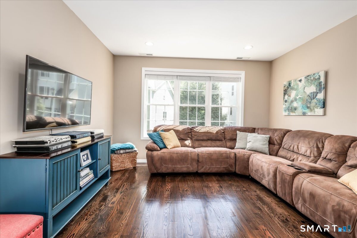 41 Short Oak Drive 41
