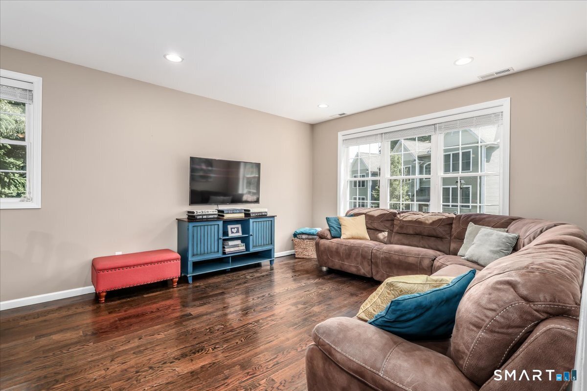 41 Short Oak Drive 41