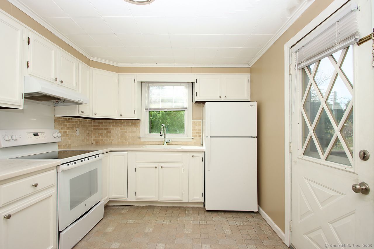 36 Hart Avenue, Meriden, Connecticut image 8