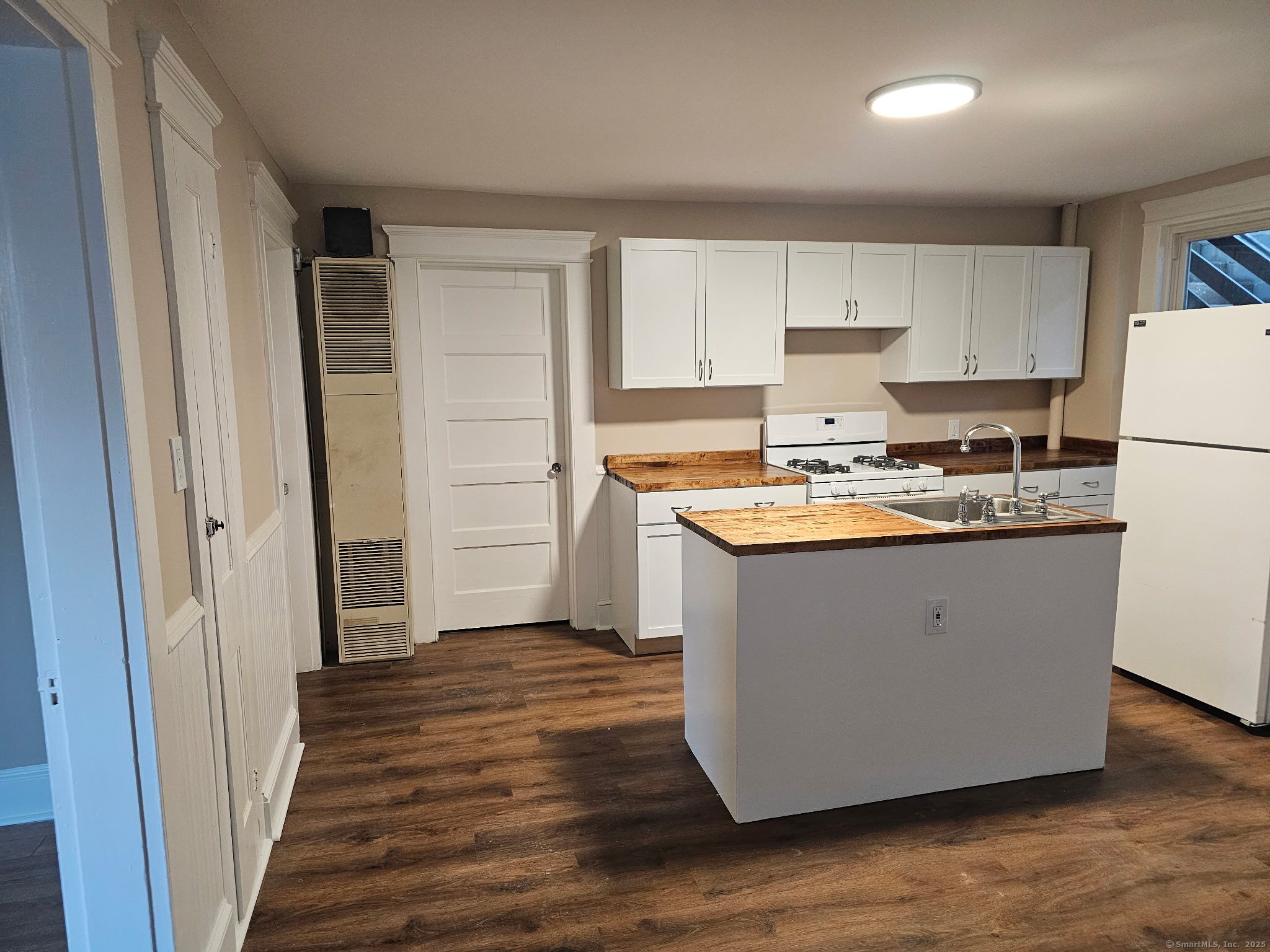 26 Jewett Street 3