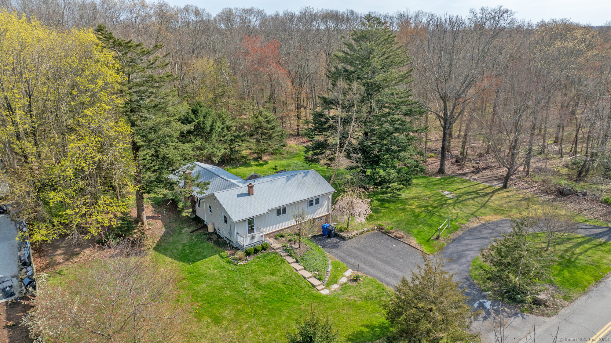View Montville, CT 06370 house
