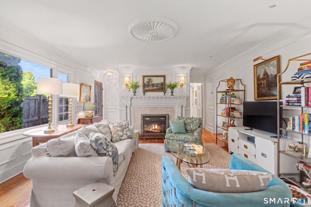 Photo of 360 Pansy Road, Fairfield, CT 06824 (MLS # 24187893)