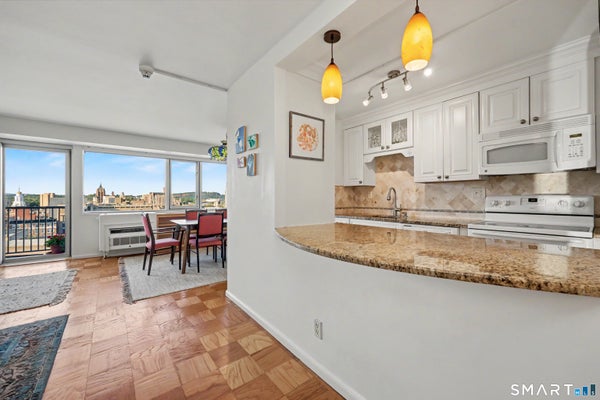 100 YORK ST APT 14C, NEW HAVEN, CT 06511 - Image f7fe5f611a377d2d809da1c8a3cfb50f/2680227273