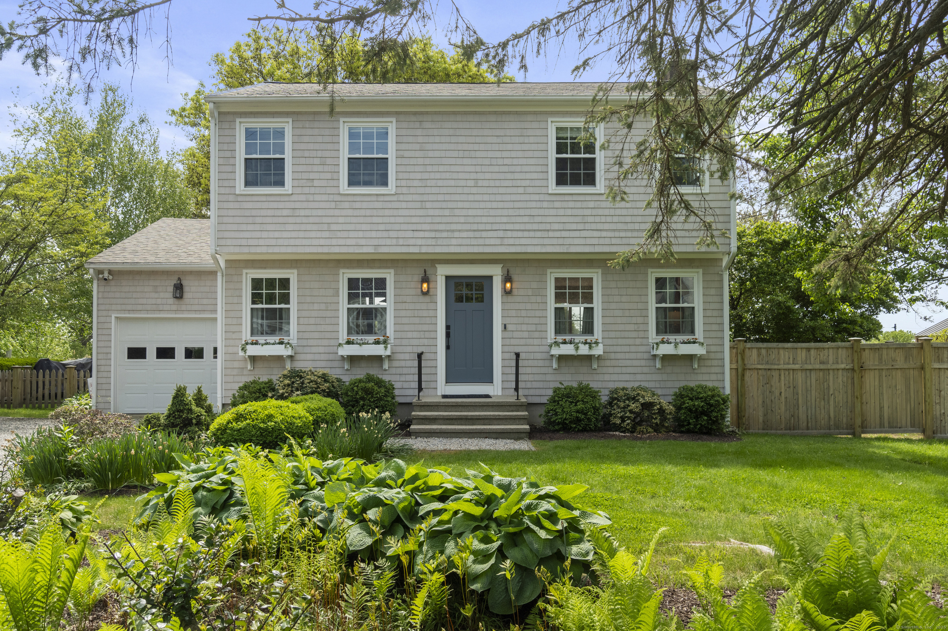 Property for Sale at Noank Road, Groton, Connecticut - Bedrooms: 3 
Bathrooms: 2 
Rooms: 7  - $1,095,000