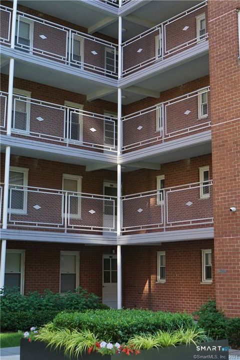 Tiny photo for 700 Summer Street #APT 1M, Stamford, CT 06901 (MLS # 24145655)