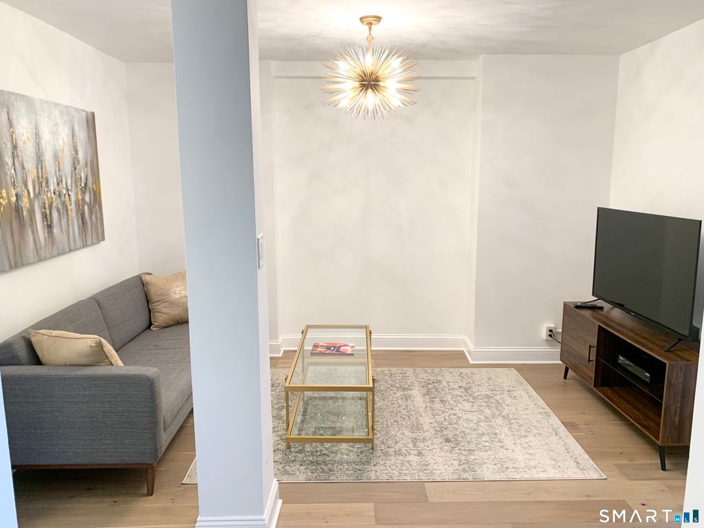 Photo of 700 Summer Street #APT 1M, Stamford, CT 06901 (MLS # 24145655)