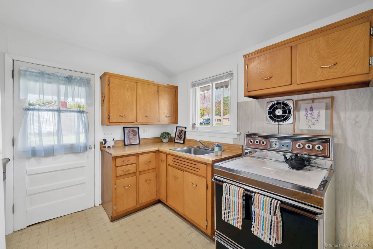 88 Benedict Drive, South Windsor, Connecticut image 17