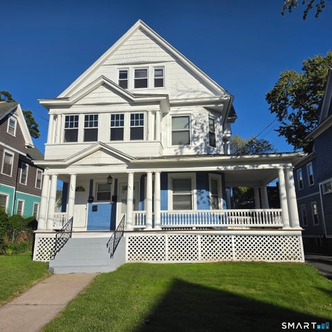 Multifamily For Rent - 142 Oakland Terrace #1<br/> Hartford, CT 06112