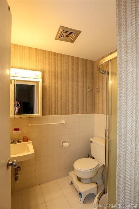 Tiny photo for 160 Fairfield Woods Road #APT 46, Fairfield, CT 06825 (MLS # 24151630)