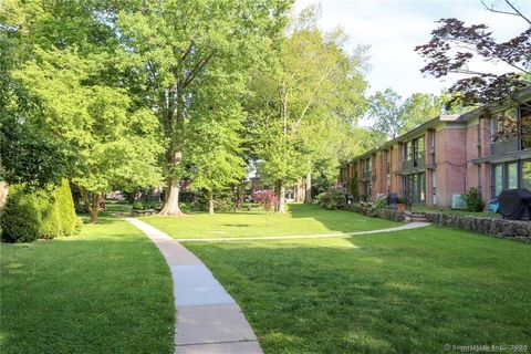 Tiny photo for 160 Fairfield Woods Road #APT 46, Fairfield, CT 06825 (MLS # 24151630)