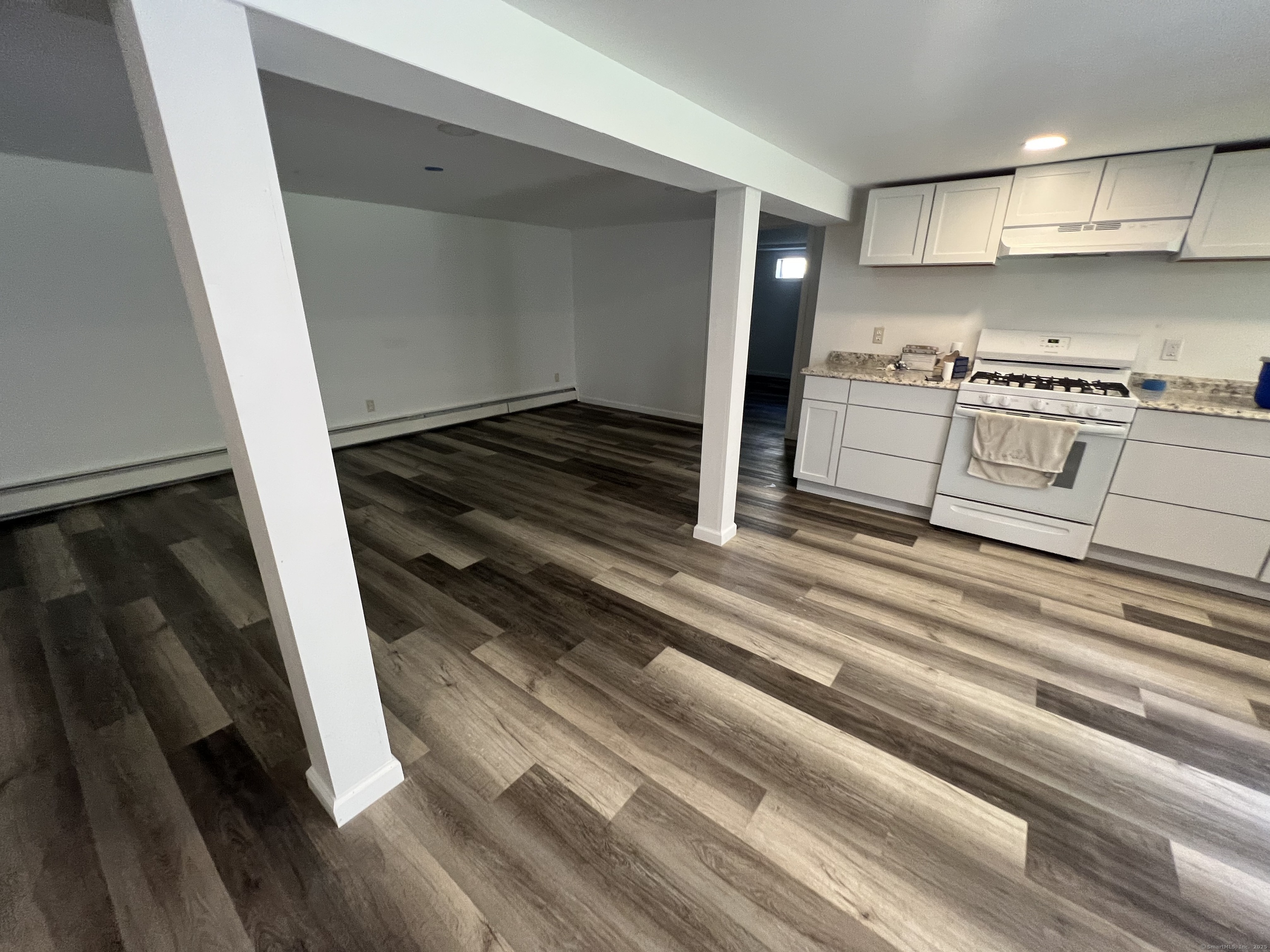 New Britain, Connecticut 06053, United States, 6 Bedrooms Bedrooms, ,3 BathroomsBathrooms,Residential,Active,122841