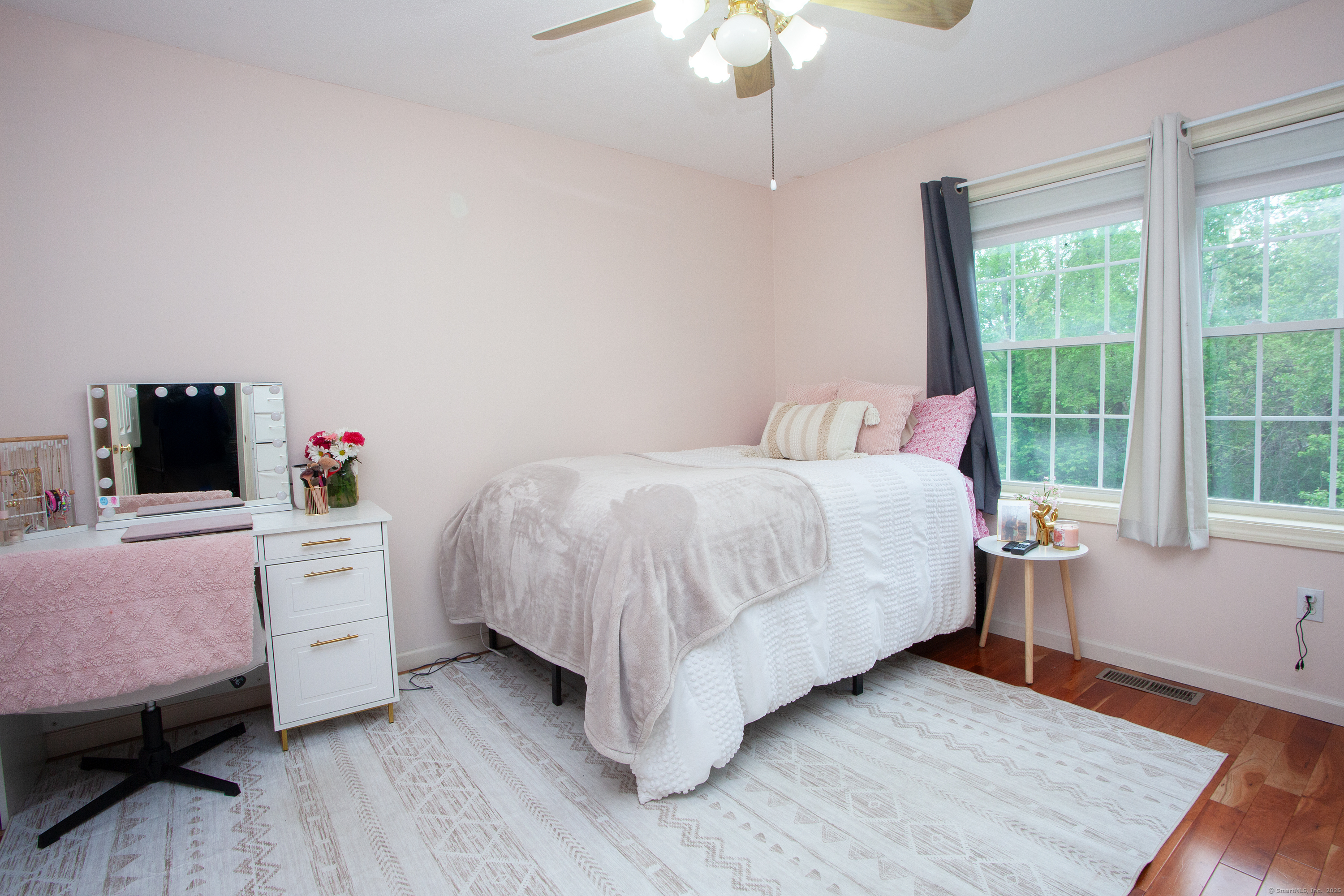 1048 S Main Street #APT 17, Southington, Connecticut image 16