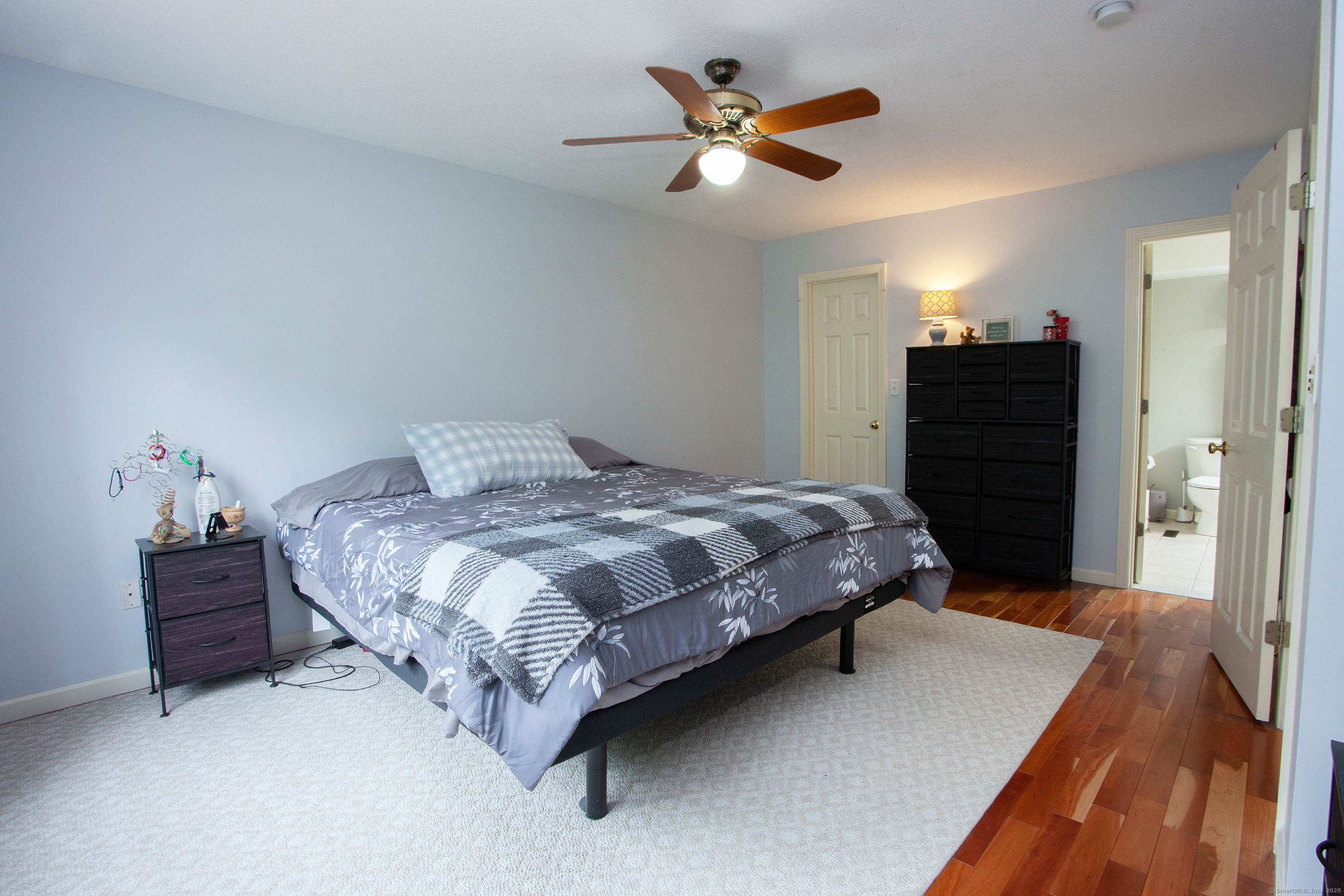 1048 S Main Street #APT 17, Southington, Connecticut image 12