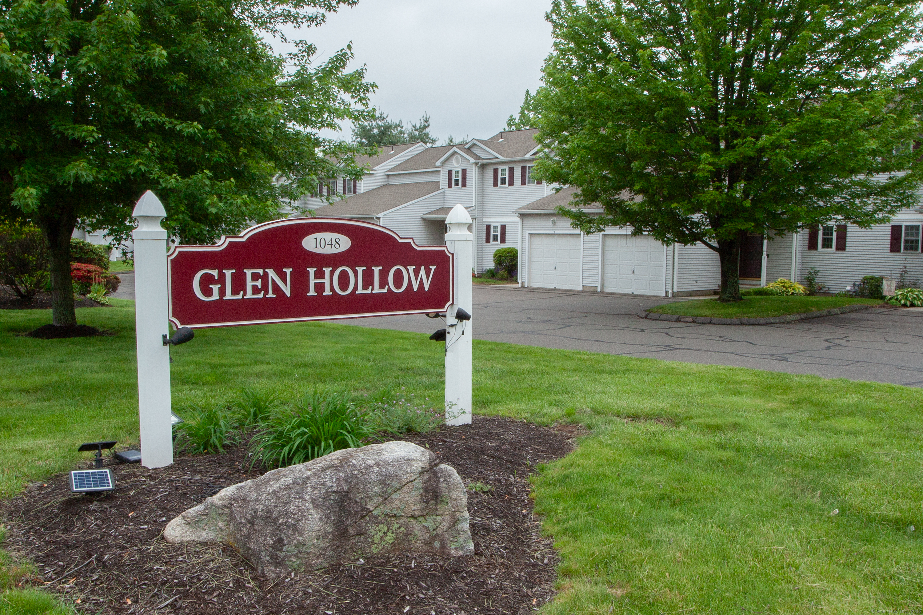 1048 S Main Street #APT 17, Southington, Connecticut image 1
