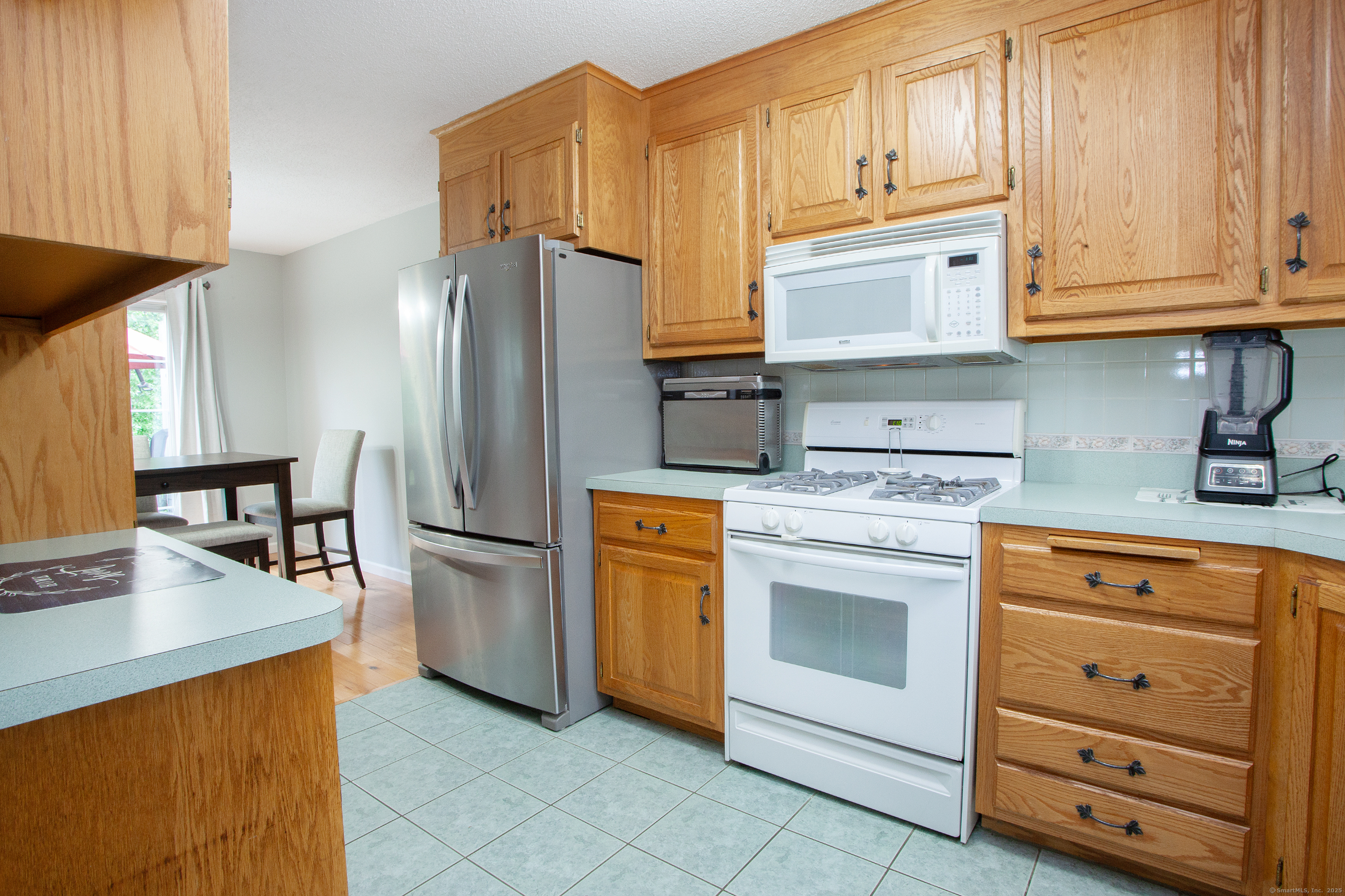 1048 South Main Street APT 17