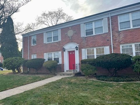 Photo of 6 Revere Drive #APT 4, Stamford, CT 06902 (MLS # 24143941)