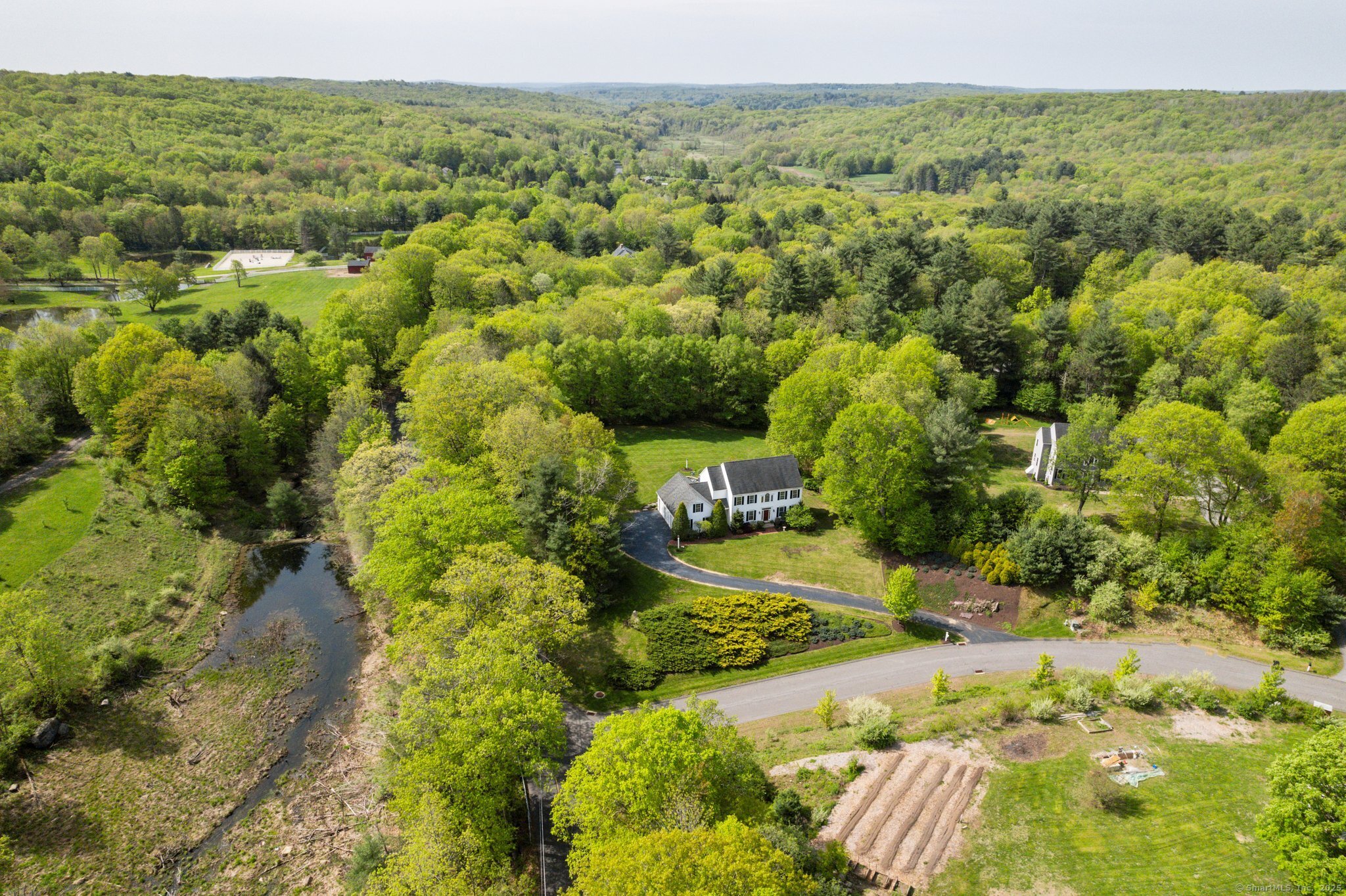 5 Flanders Crossing, New Hartford, Connecticut image 38