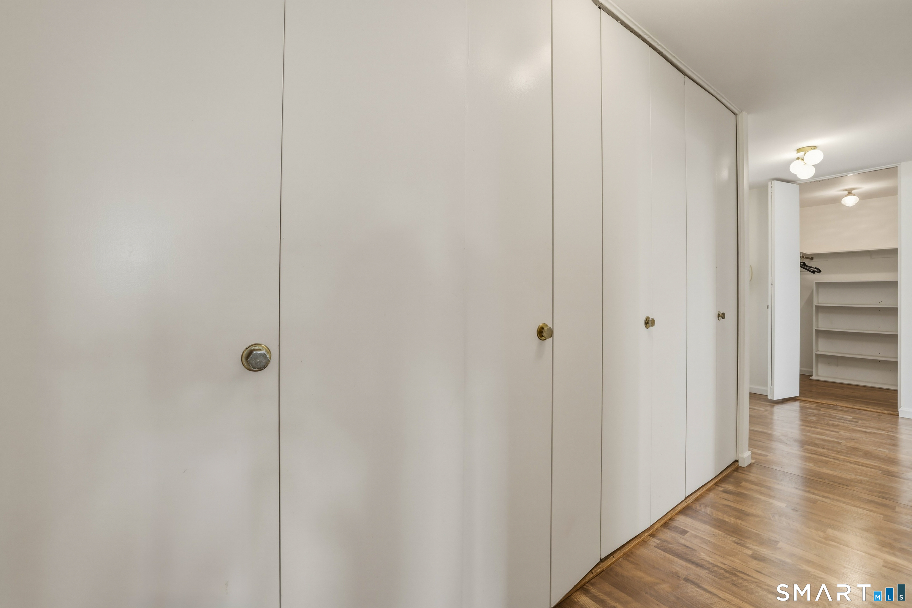 889 Farmington Avenue 3F