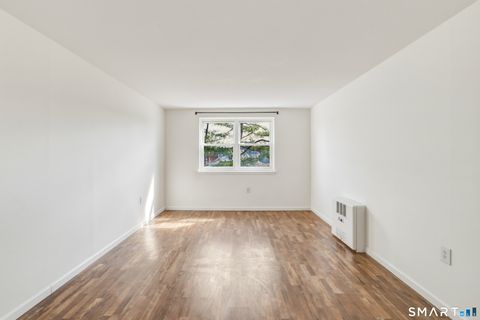 Tiny photo for 889 Farmington Avenue #3F, West Hartford, CT 06119 (MLS # 24164553)