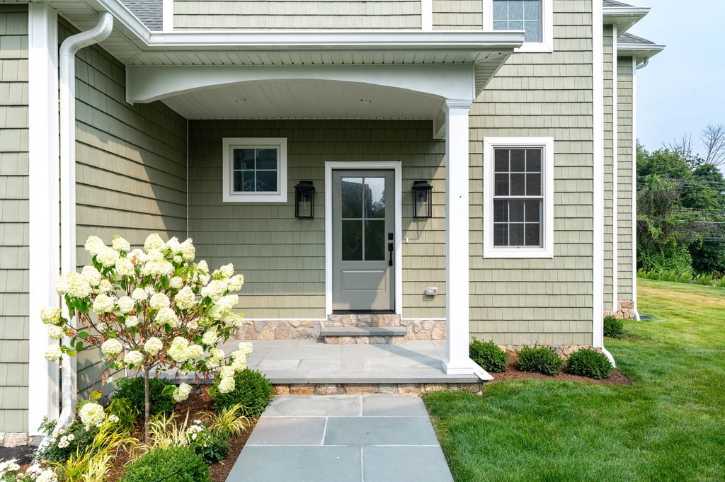 Photo of 6 Walnut Ridge Court, Stamford, CT 06905 (MLS # 24140093)