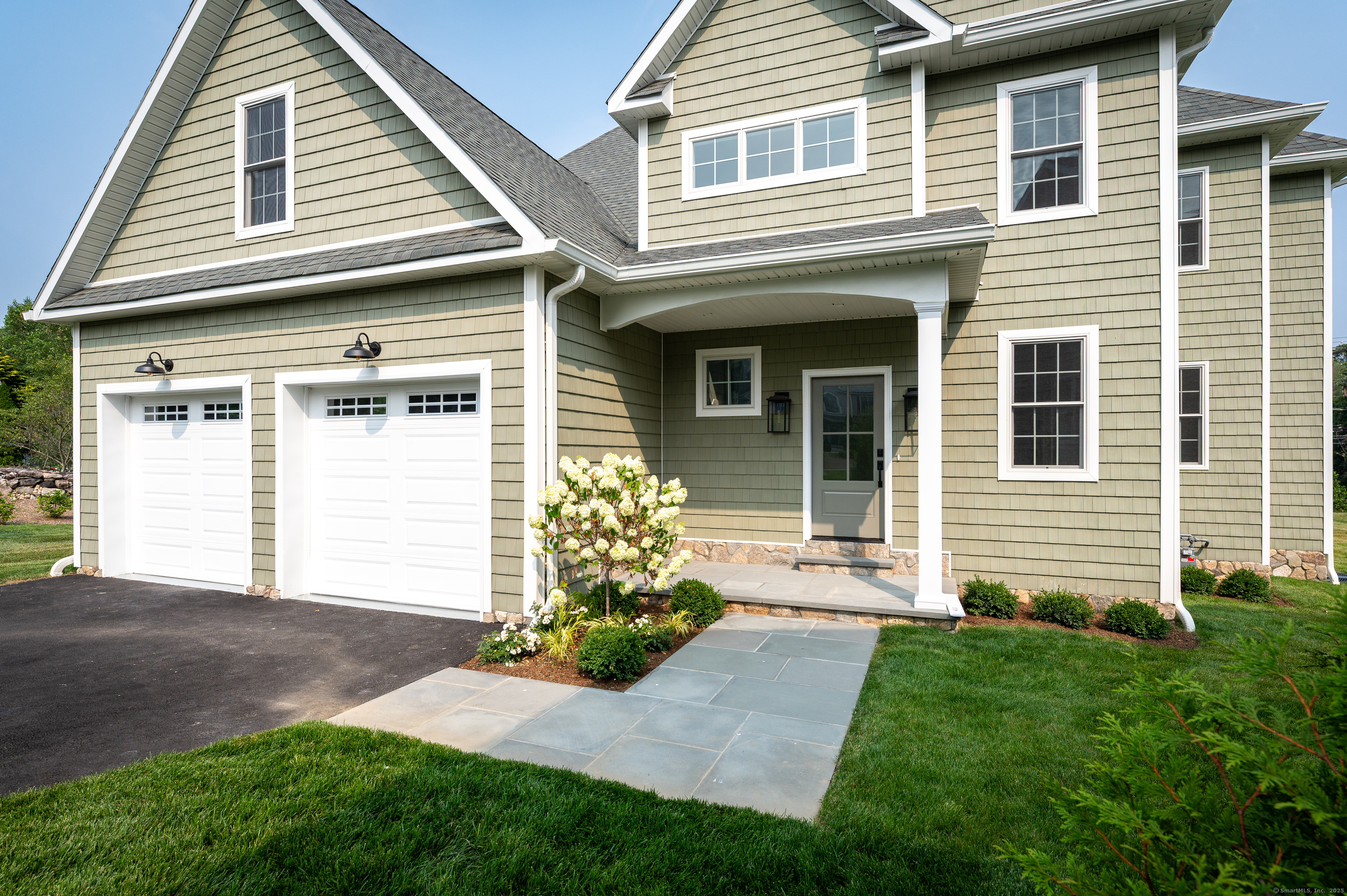 6 Walnut Ridge Court