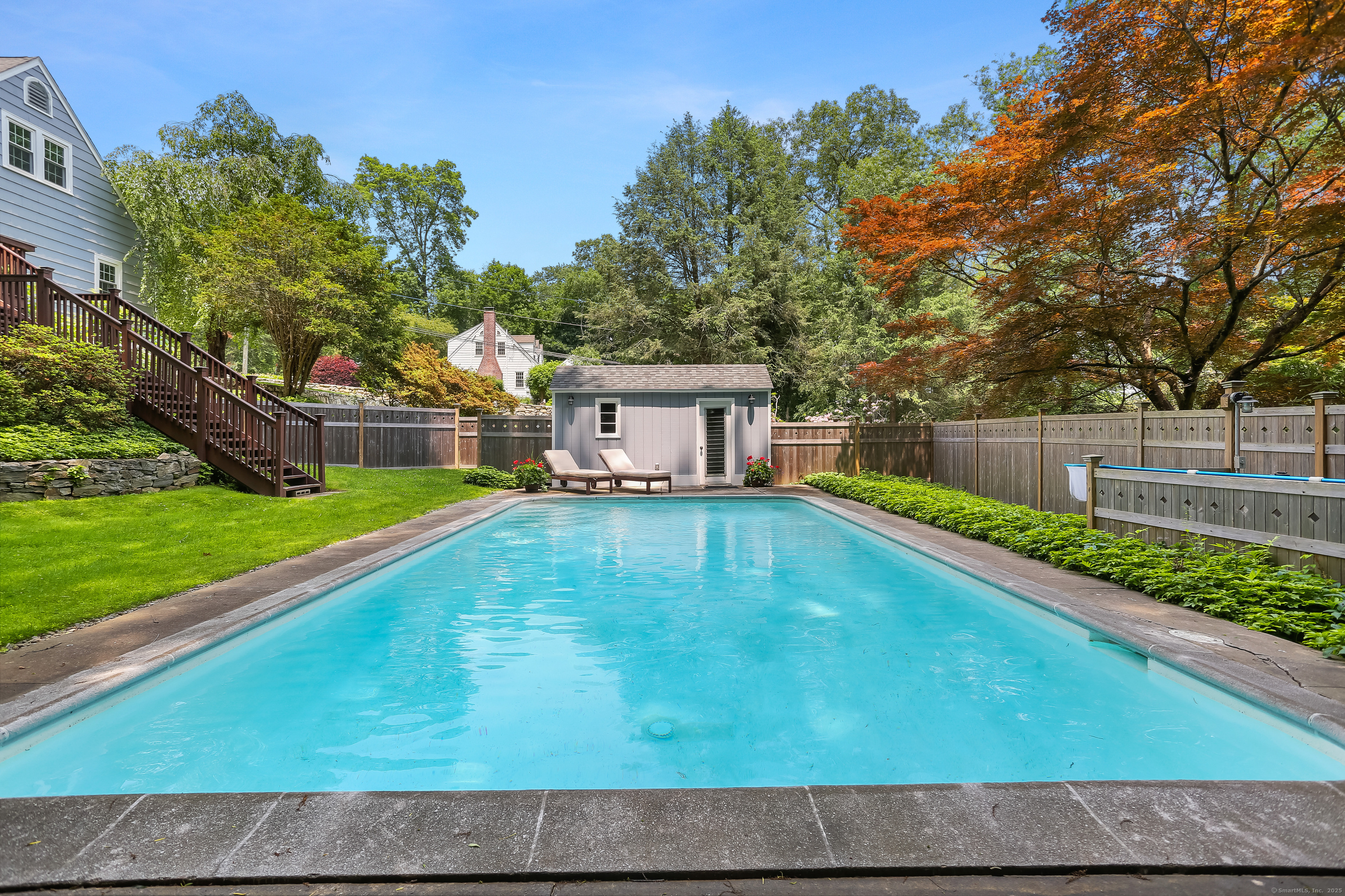 11 Overlook Road