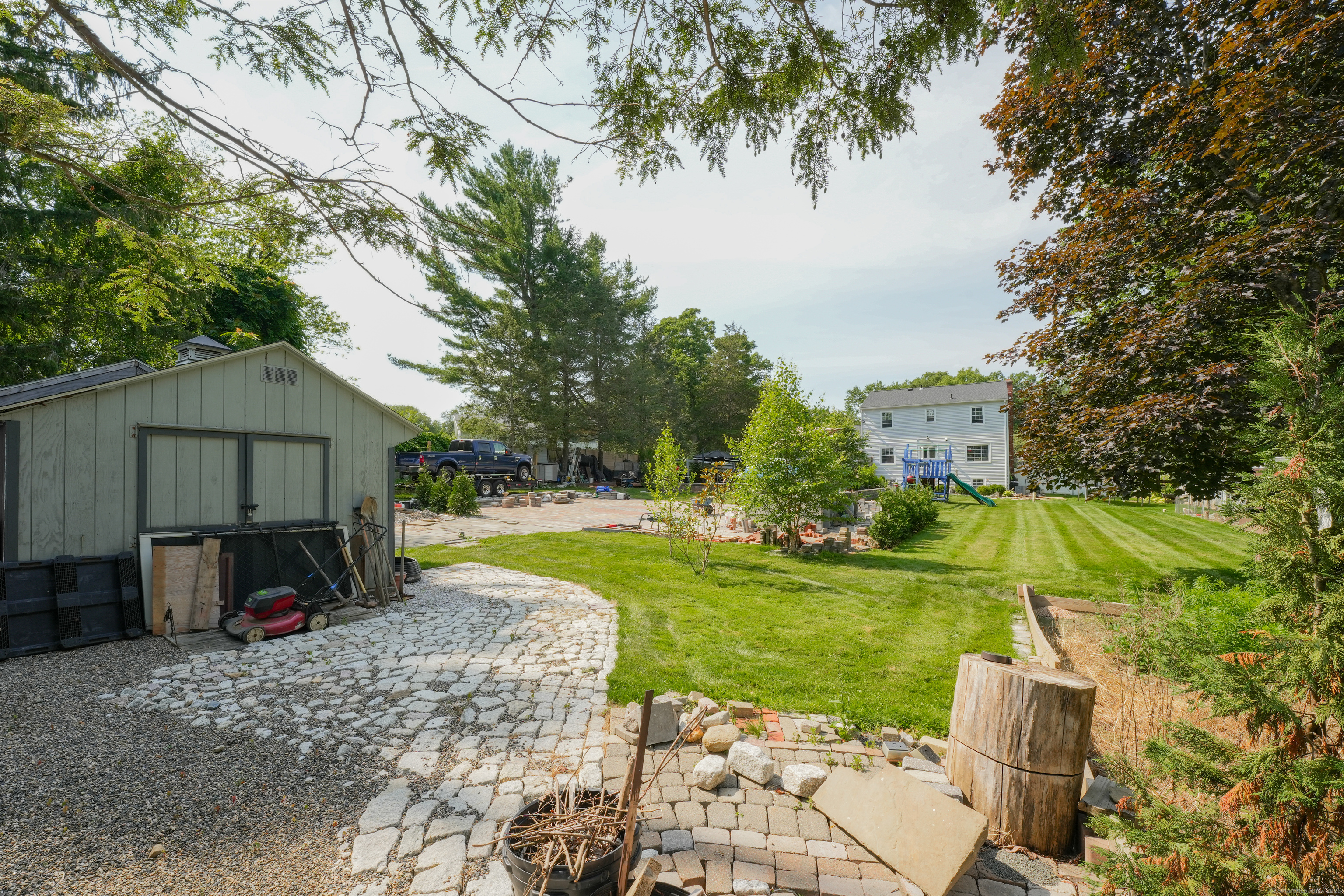 22 Standish Road