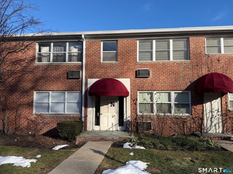 Tiny photo for 11 Bedford Avenue #APT N4, Norwalk, CT 06850 (MLS # 24148007)