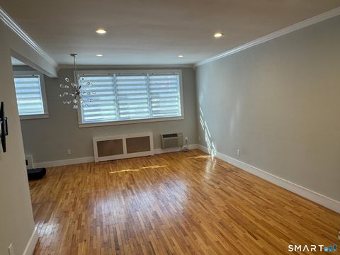 Tiny photo for 11 Bedford Avenue #APT N4, Norwalk, CT 06850 (MLS # 24148007)