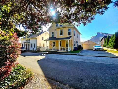 15 Summit Street Stonington CT 06378