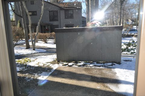 Tiny photo for 8 Willow Lane #8, Avon, CT 06001 (MLS # 24144173)