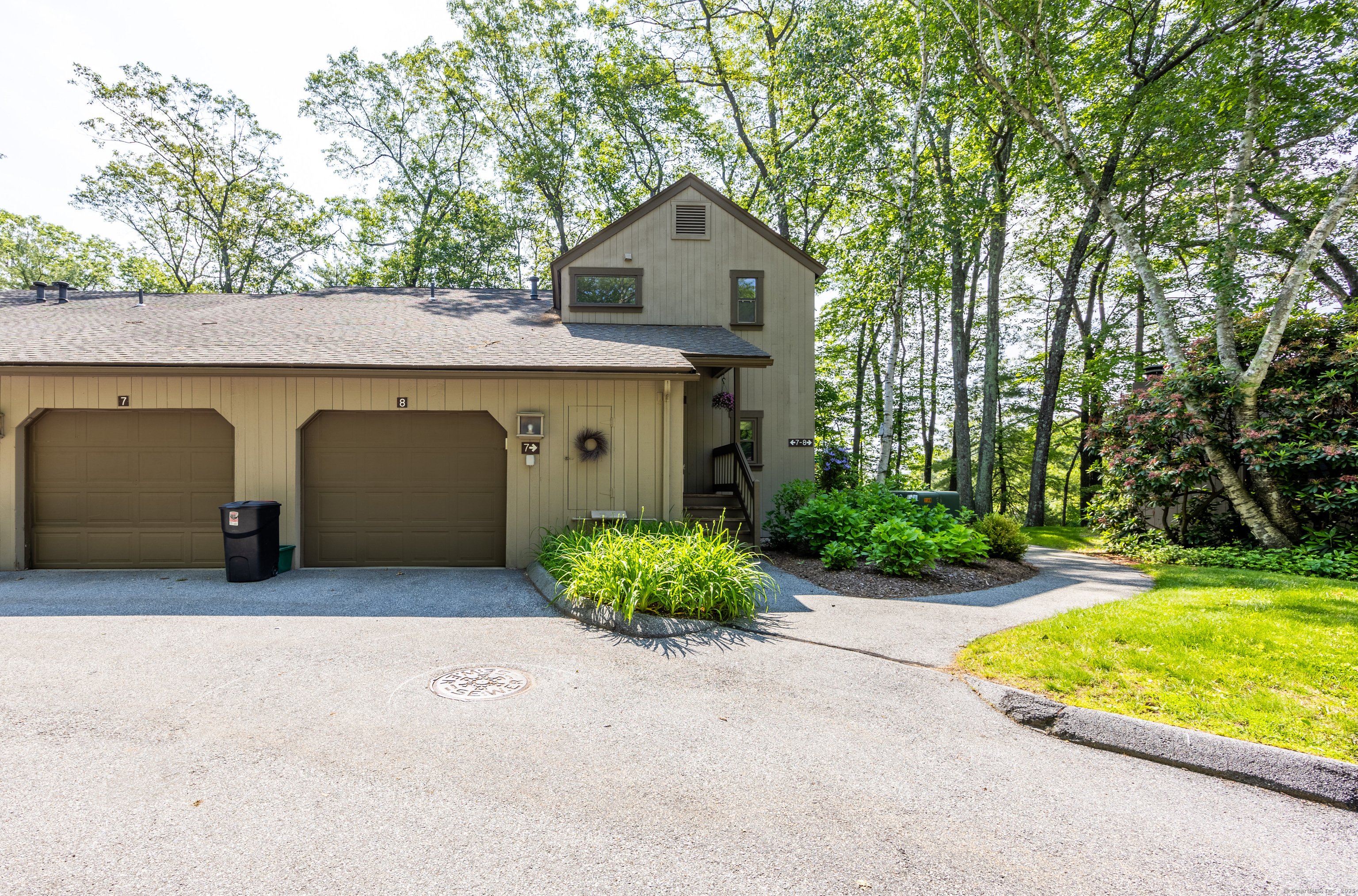 8 Cottonwood Drive 8