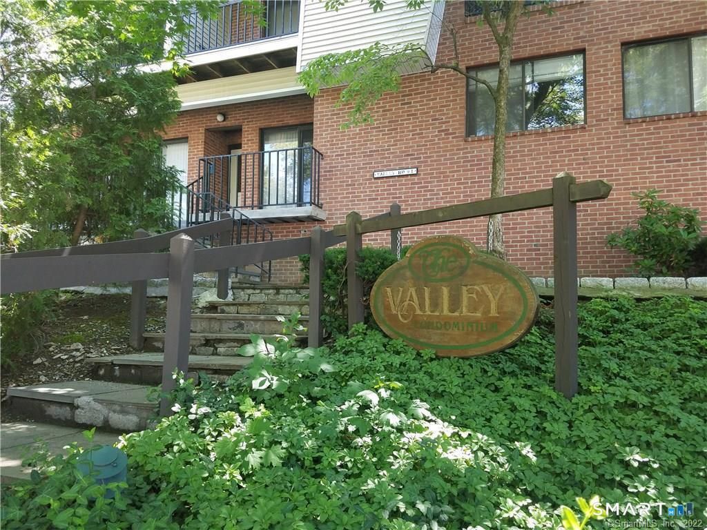 Photo of 1 Valley Road #207, Stamford, CT 06902 (MLS # 24170392)