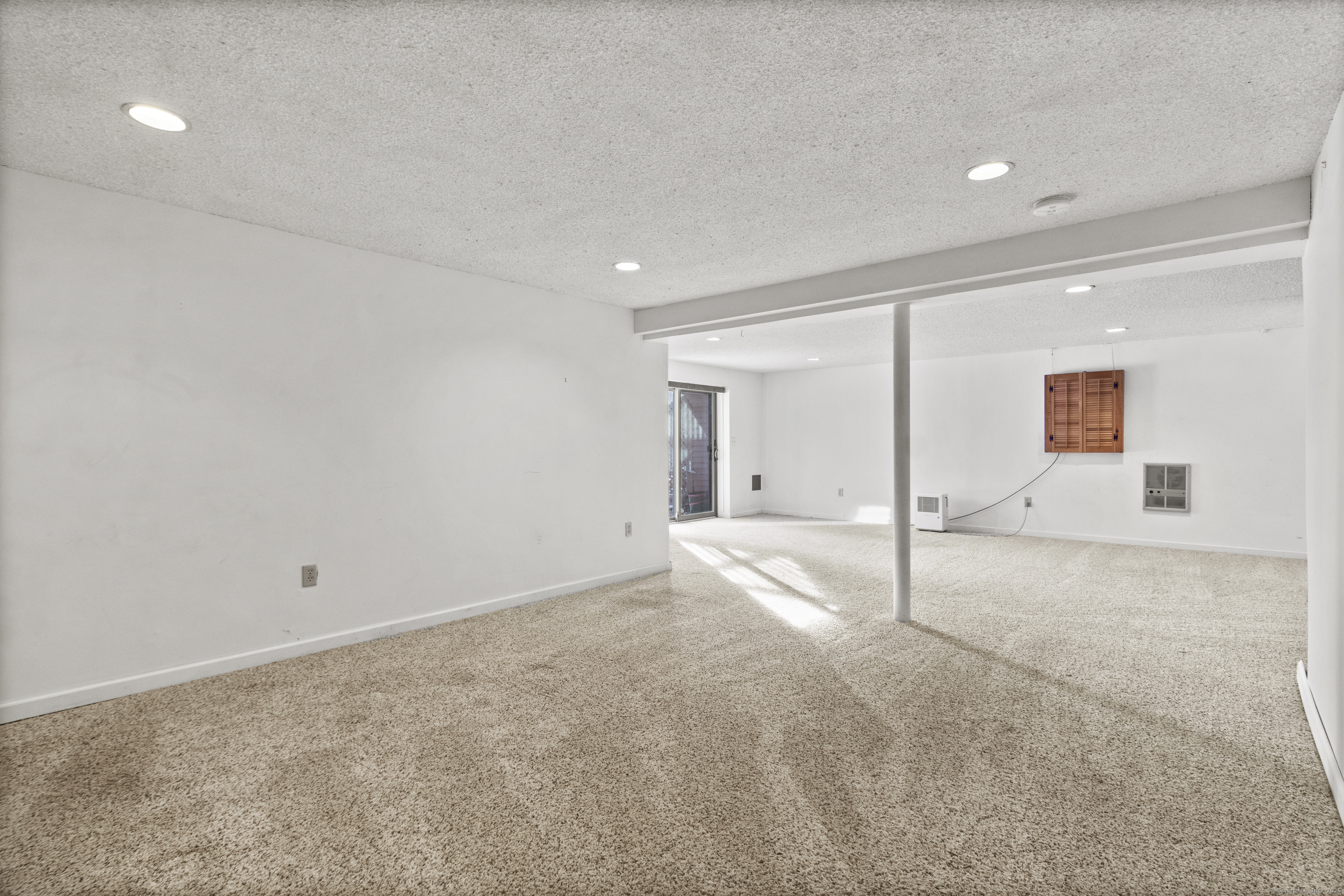 97 W Main Street #APT 36, East Lyme, Connecticut image 29