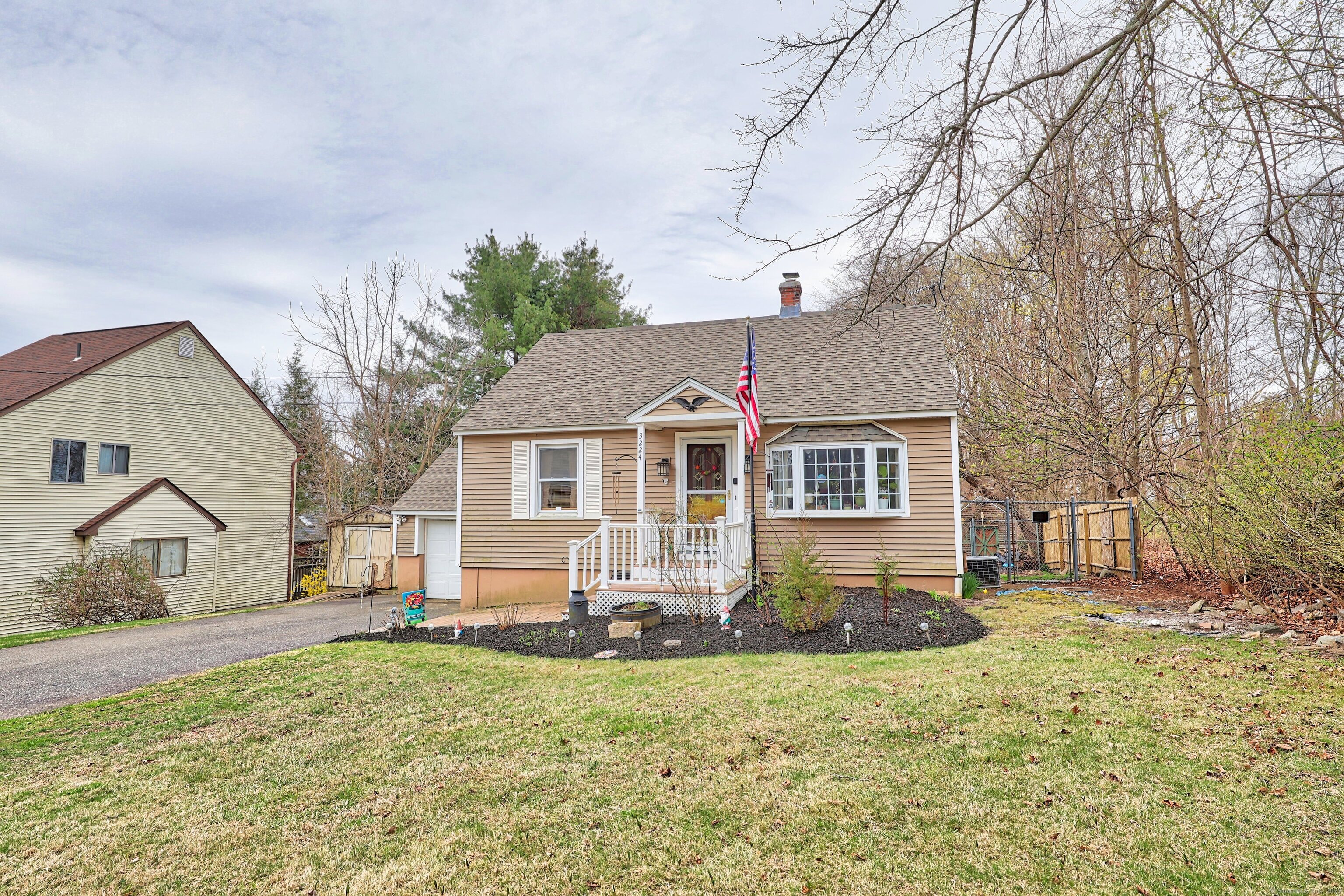 Property for Sale at N Main Street, Waterbury, Connecticut - Bedrooms: 3 
Bathrooms: 2 
Rooms: 7  - $269,900