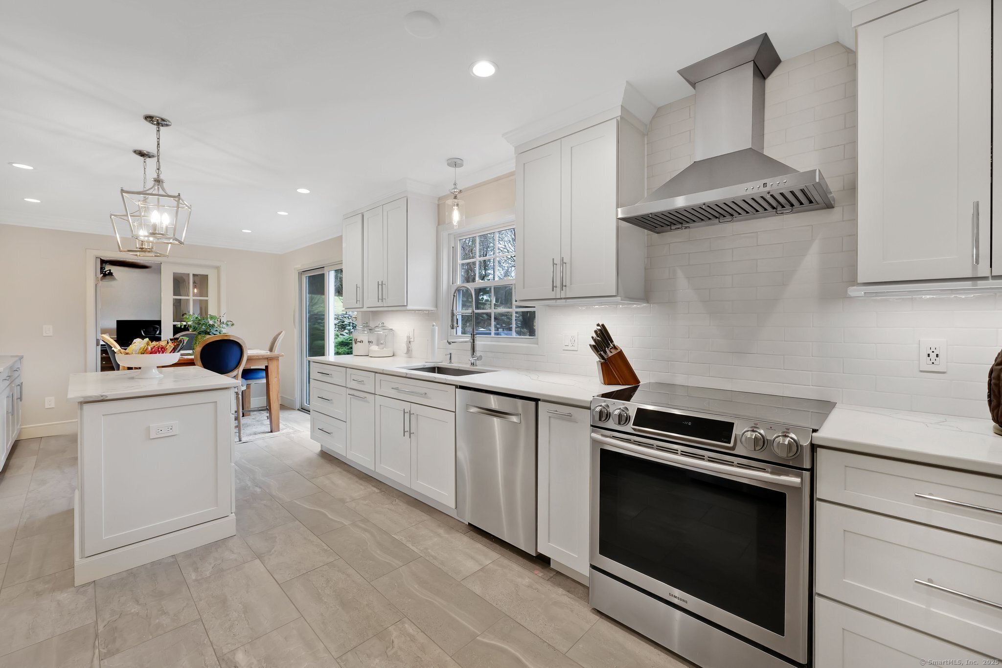 25 Deerfield Lane, Monroe, Connecticut image 6