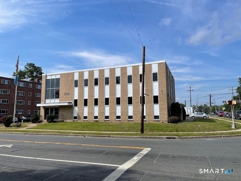 Photo of 508-510 Tolland Street, East Hartford, CT 06108 (MLS # 24195286)