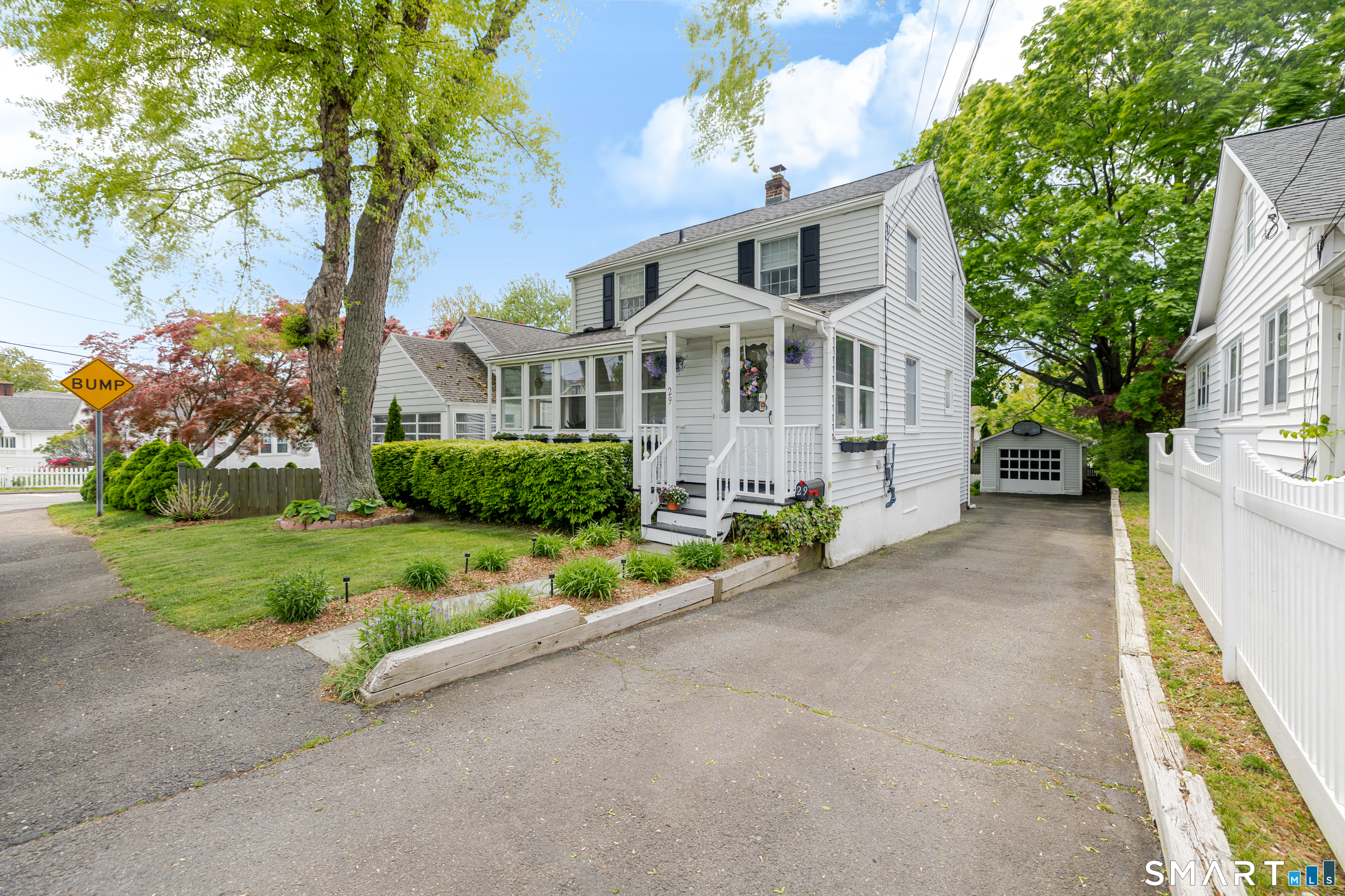 29 Magnolia Avenue