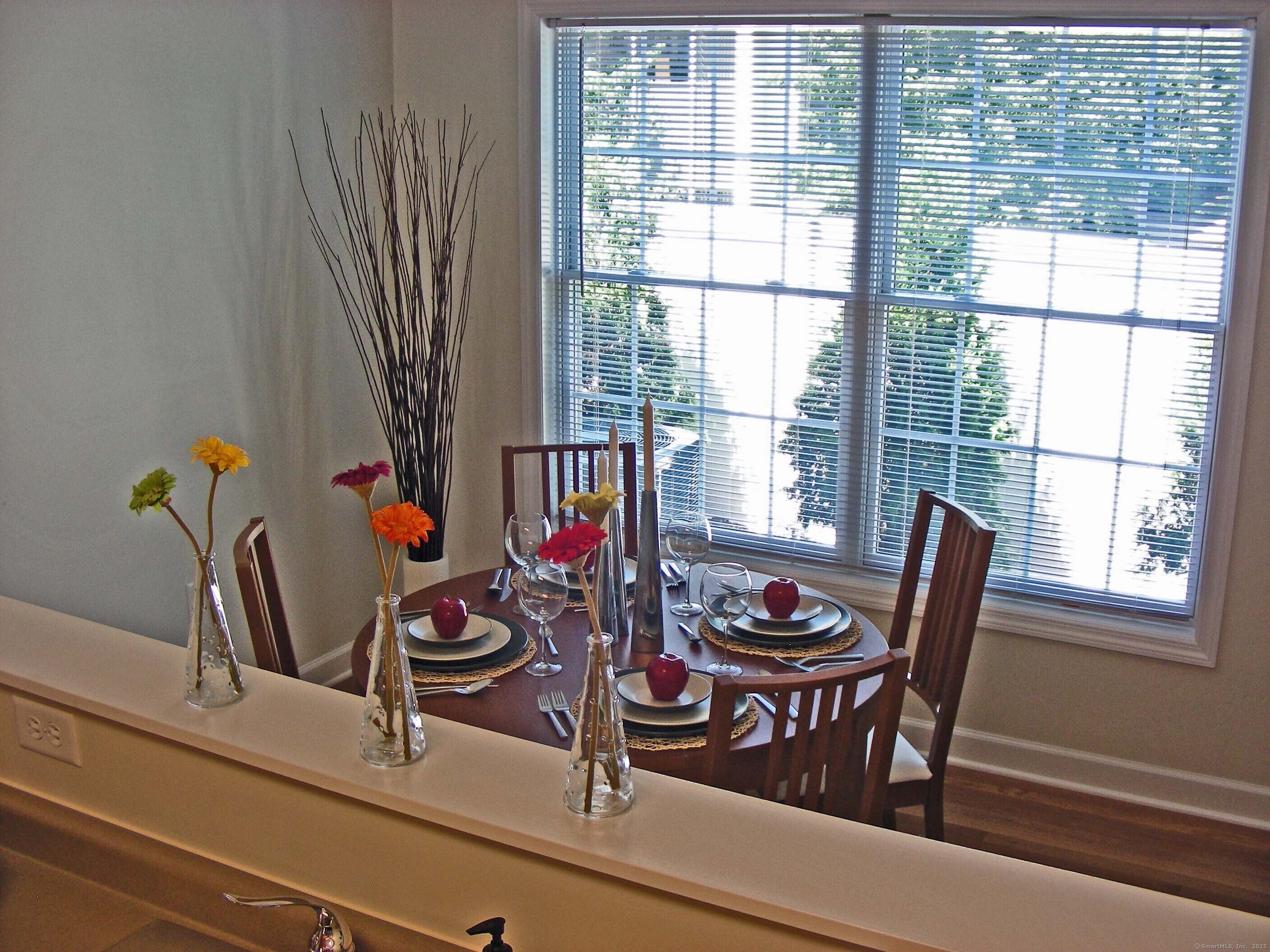 Rental Property at Westwood Drive 4, Stamford, Connecticut - Bedrooms: 1 
Bathrooms: 1 
Rooms: 4  - $2,365 MO.
