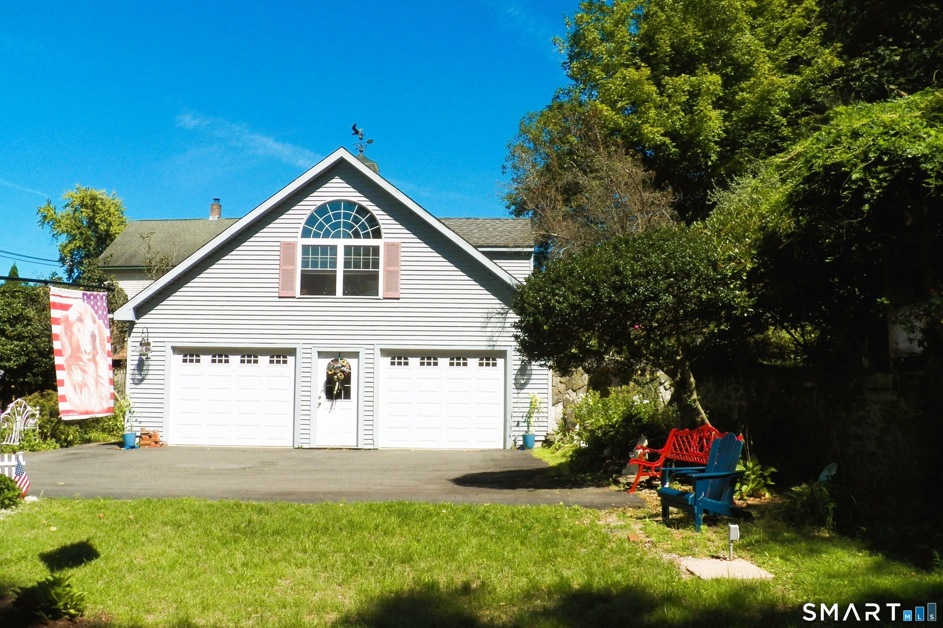 559 North Elm Street