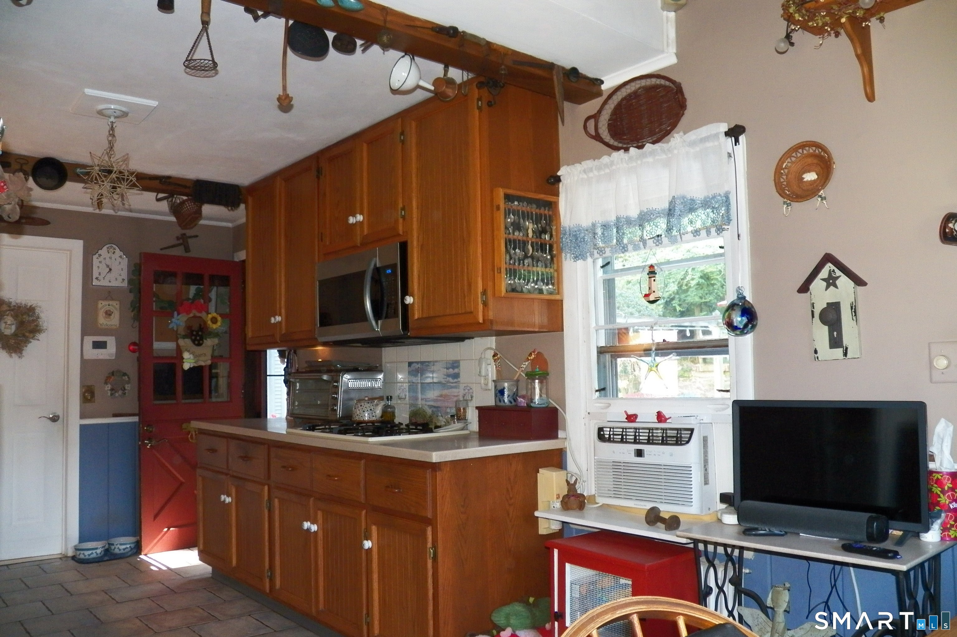 559 North Elm Street