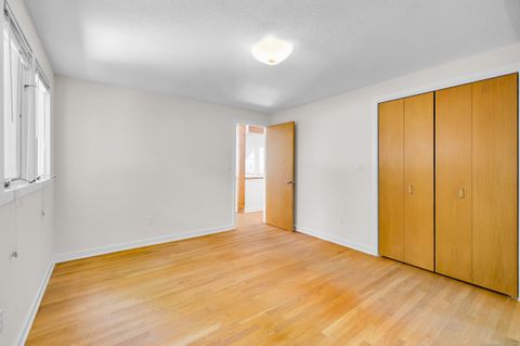 Tiny photo for 11 Island Bay Circle, Guilford, CT 06437 (MLS # 24132173)