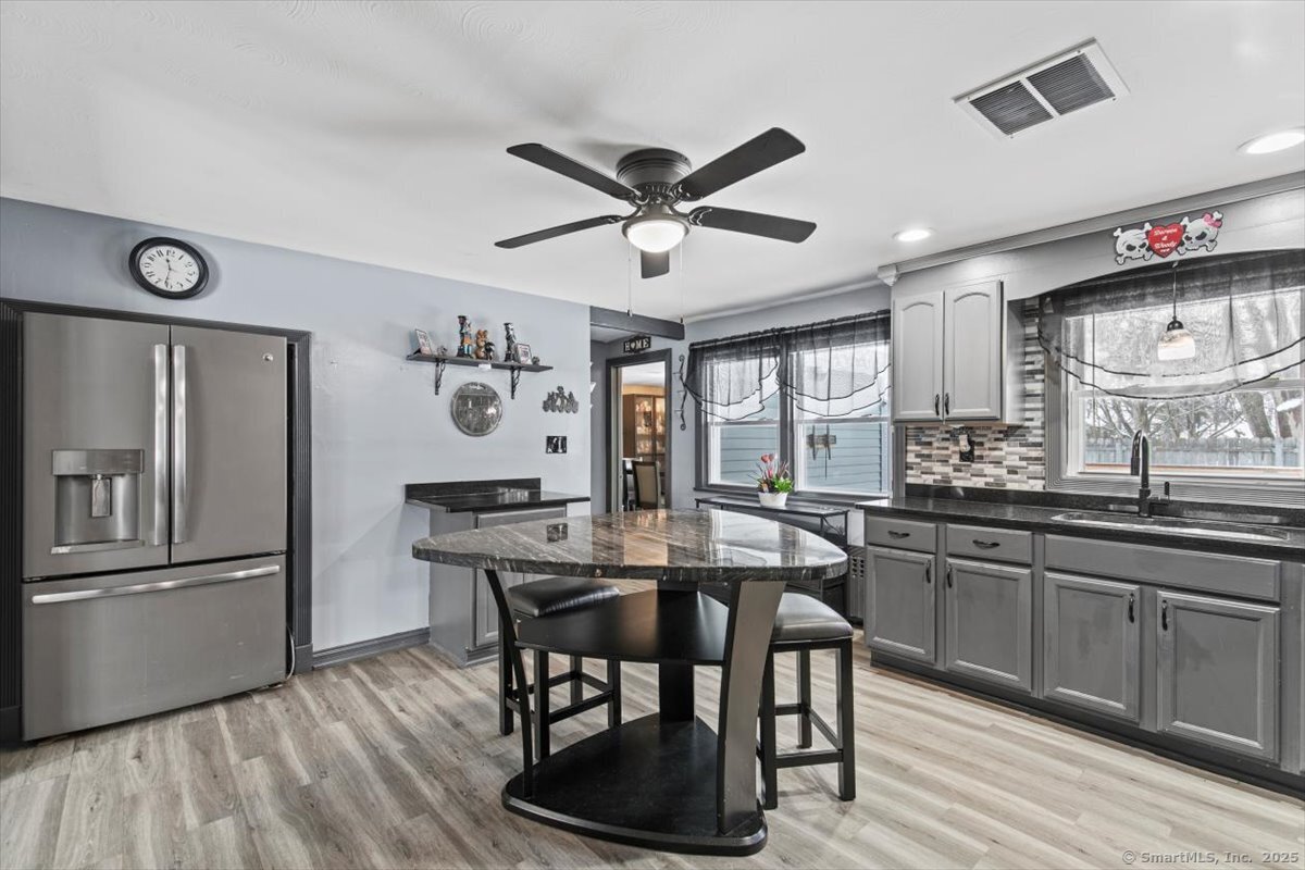 23 Hopeville Drive, Waterbury, Connecticut image 9