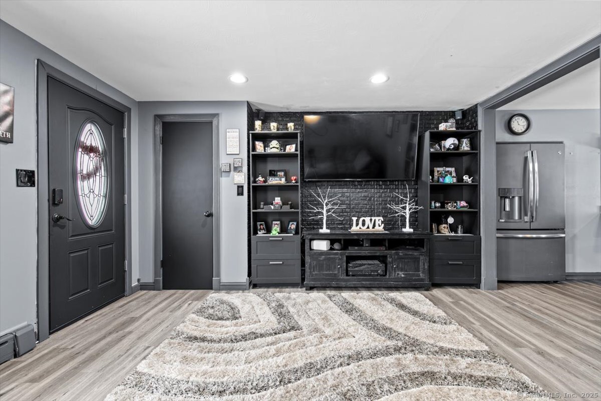23 Hopeville Drive, Waterbury, Connecticut image 5