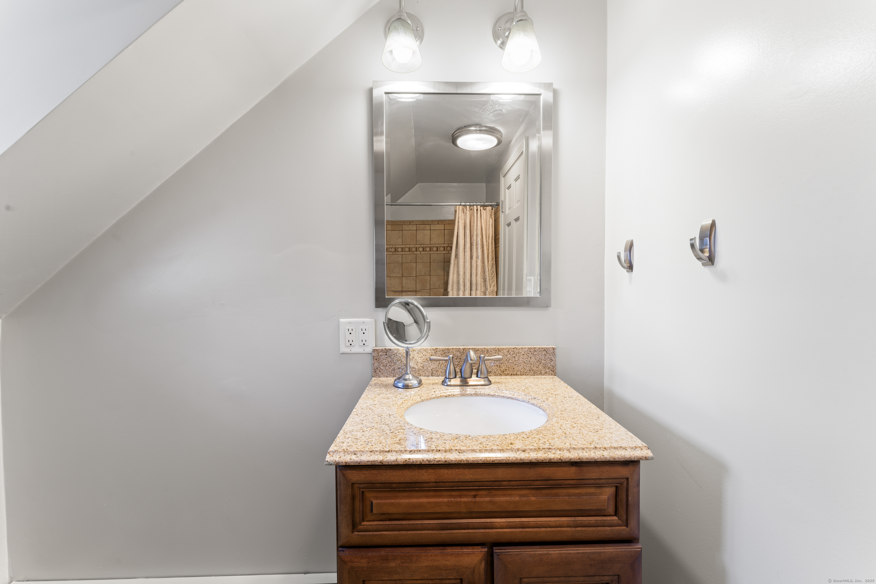 3 Newbury Road, Newtown, Connecticut image 22