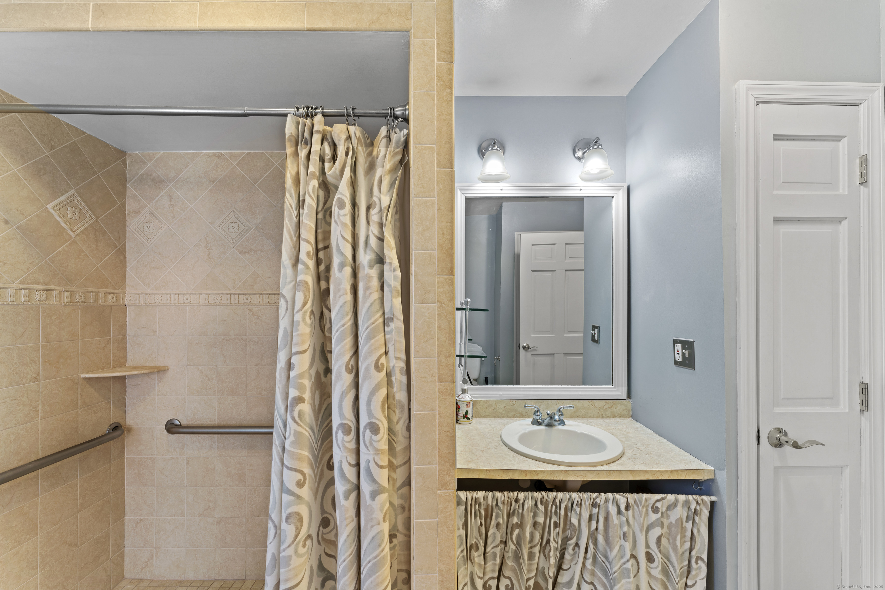 3 Newbury Road, Newtown, Connecticut image 16