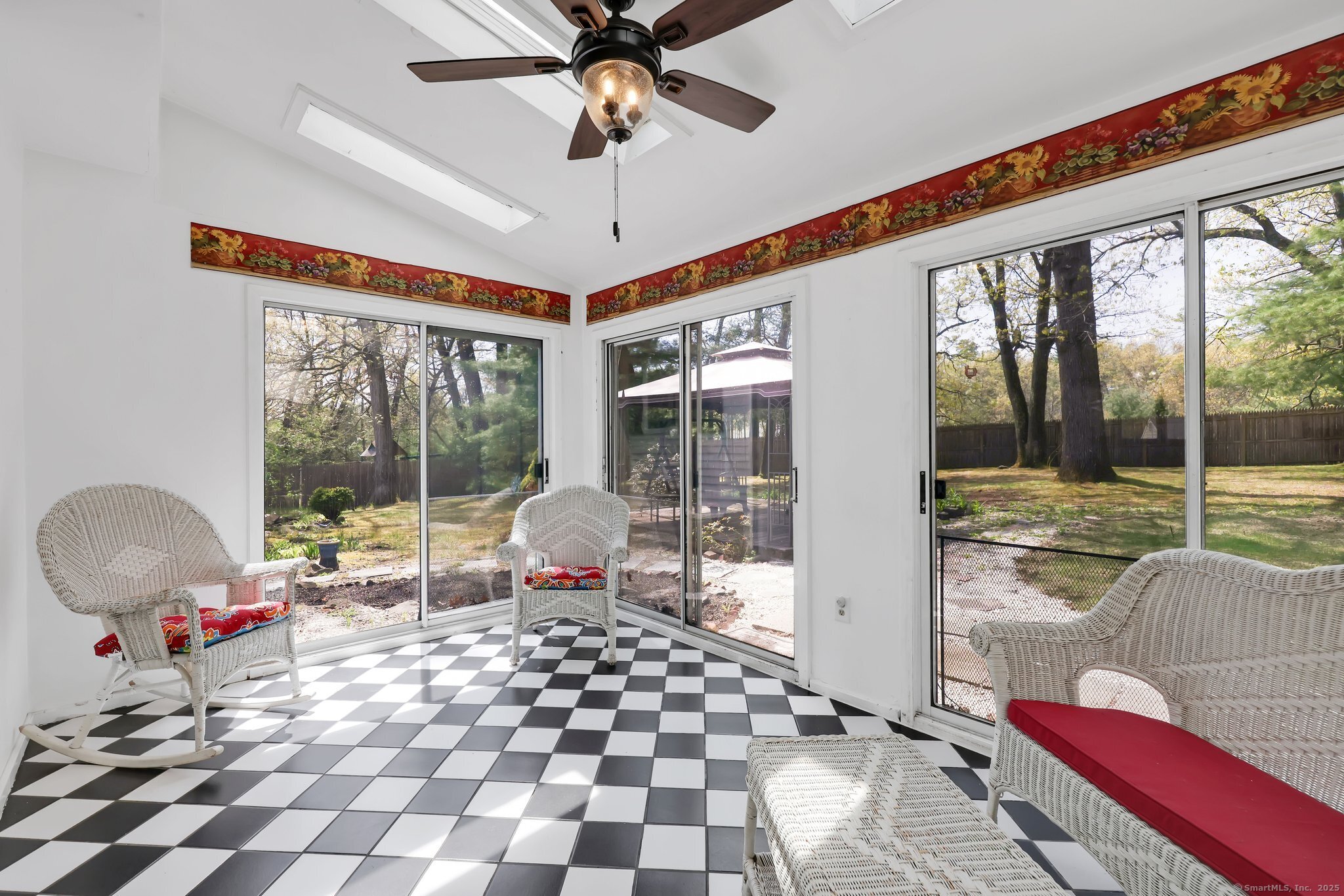 7 Sharren Lane, Enfield, Connecticut image 14