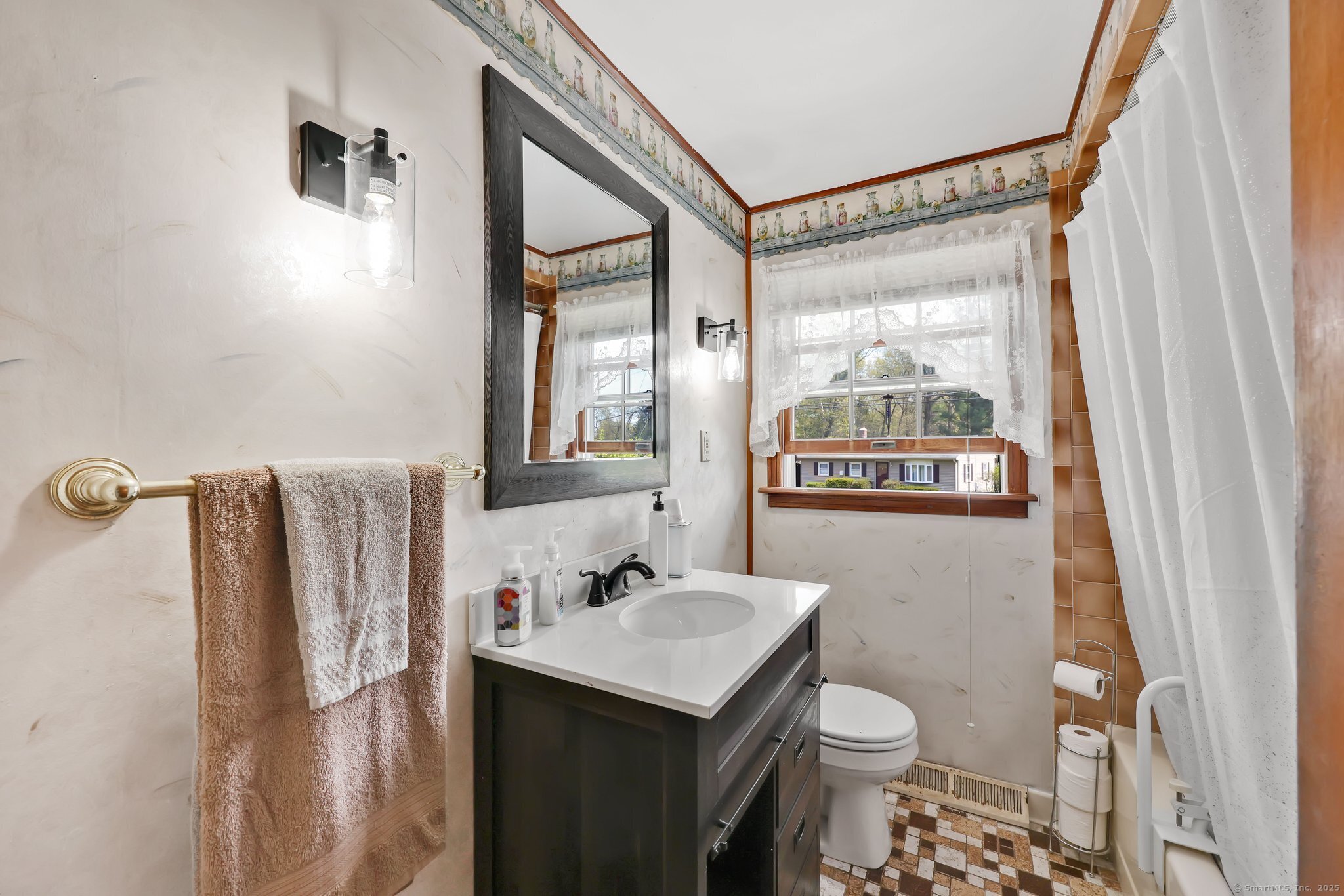 7 Sharren Lane, Enfield, Connecticut image 16