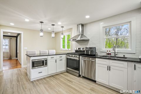 Tiny photo for 6 Winding Road, Brookfield, CT 06804 (MLS # 24170174)